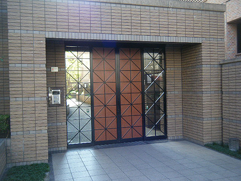 現地外観写真　サーパス平尾駅前 2