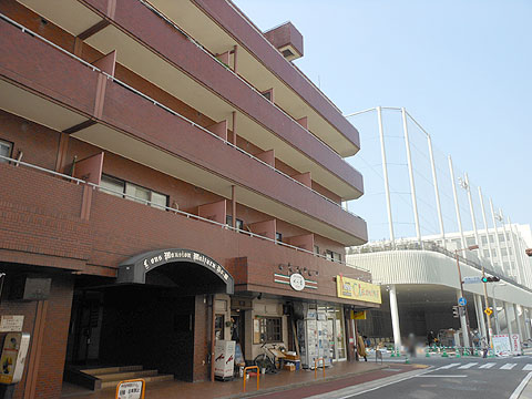 現地外観写真 外観と新・舞鶴小学校