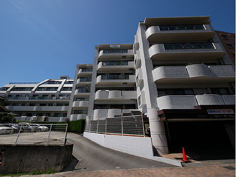 現地外観写真 マンション外観