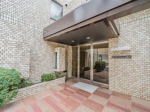 エントランス エントランス TVモニター付きオートロック完備