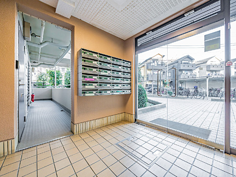 エントランス　エントランス「第一種中高層住居専用地域に立地し