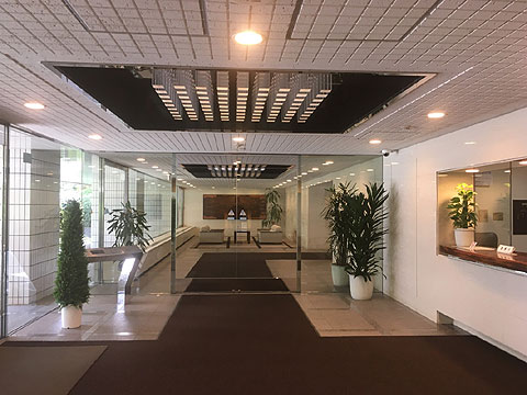 エントランス　エントランス内観３