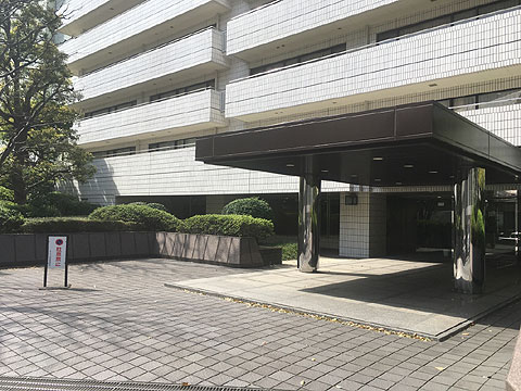 エントランス　エントランス外観