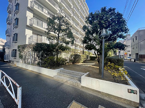 その他共用部　敷地内公園2