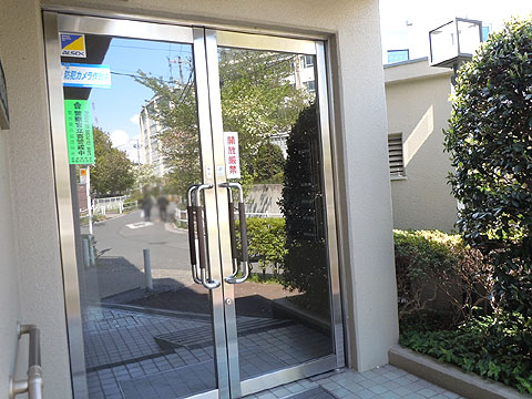 エントランス　エントランス