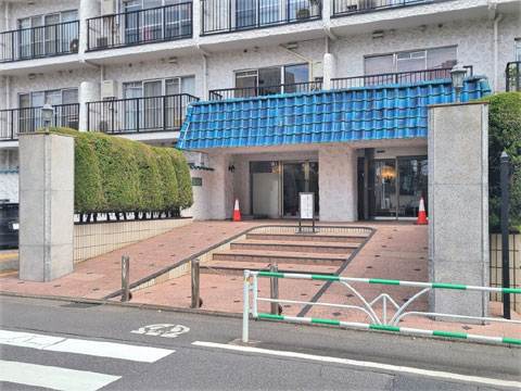 エントランス　エントランス