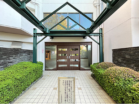 エントランス エントランス