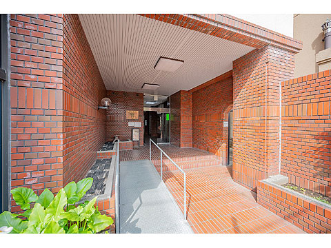 エントランス　正面エントランス