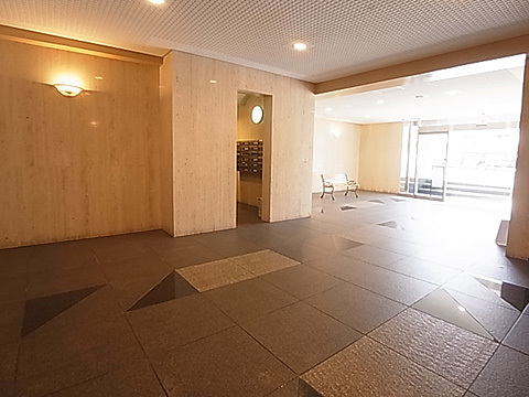 エントランス　エントランスホール