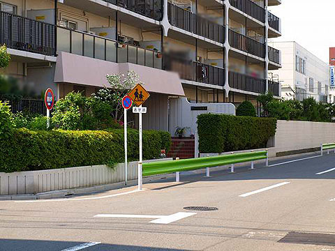 その他共用部 エントランス1