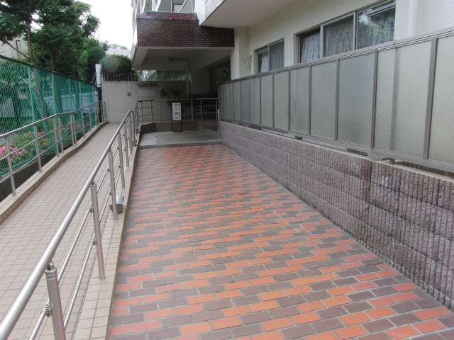 その他共用部 エントランス2