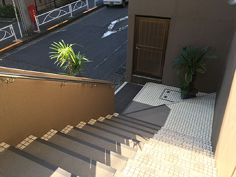 エントランス　エントランス階段１