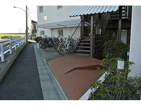 エントランス マンション入り口