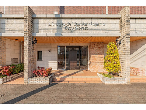 エントランス　エントランス