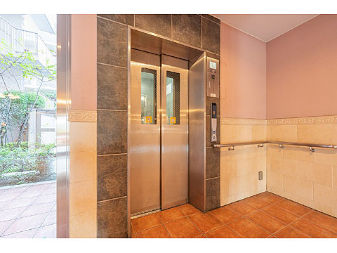 その他共用部　エレベーター