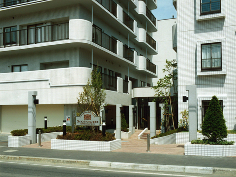 その他共用部 玄関アプローチ1