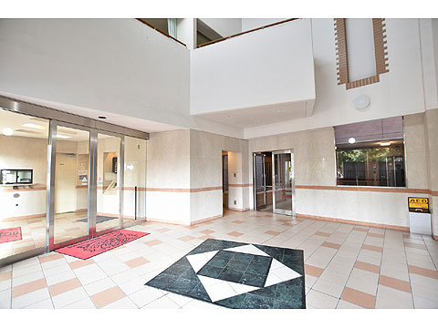 ロビー 1階部分ロビー