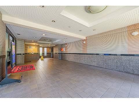 エントランス　エントランスホール