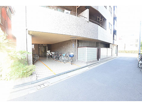 エントランス　エントランス外観