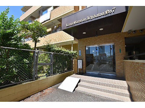 エントランス　エントランス外観