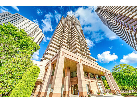 現地外観写真 外観 総戸数290戸の大型タワーレジデンス