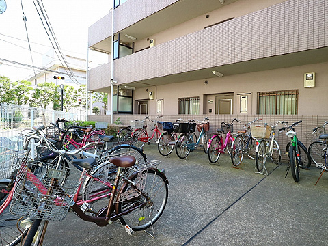 その他共用部 ●駐輪場