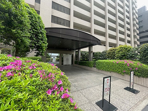 現地外観写真 エントランス外観