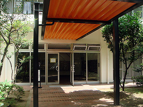 現地外観写真　エントランス