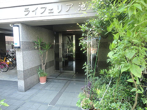 その他共用部 エントランス2