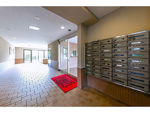 エントランス　エントランスホール