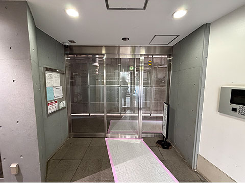 エントランス　風除室