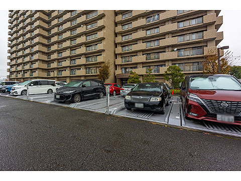 駐車場　駐車場