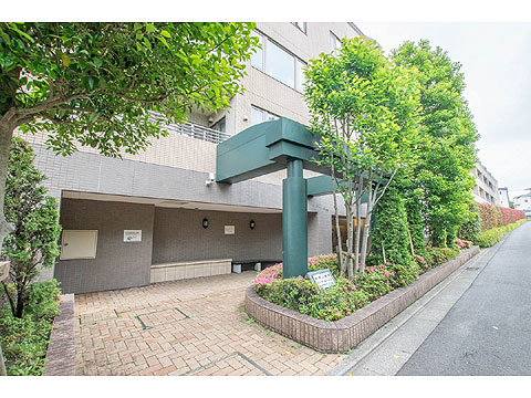 現地外観写真　外観【入口】