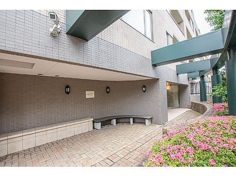 現地外観写真　外観【入口】