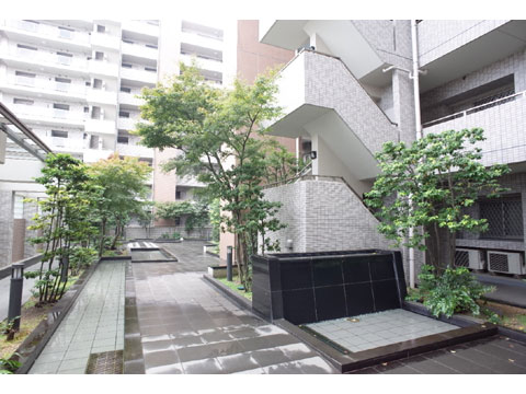 その他共用部　中庭