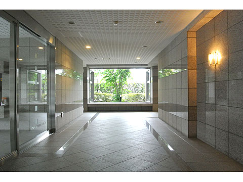 エントランス エントランス内