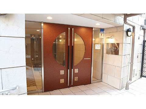 エントランス　エントランス外観