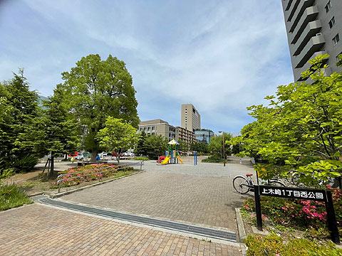 現地外観写真 敷地内公園