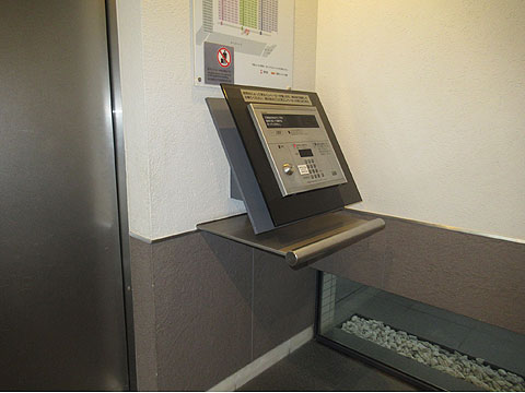 エントランス オートロック入口
