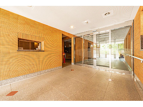 ロビー　エントランスビー