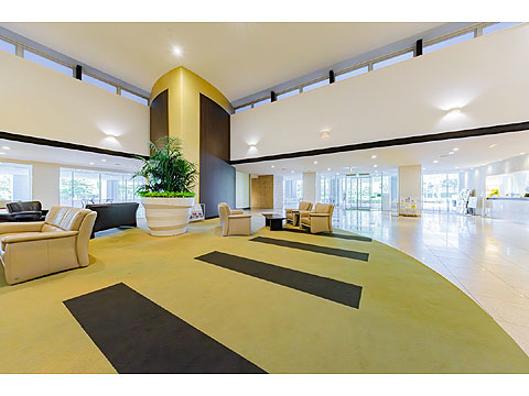 ロビー エントランス2