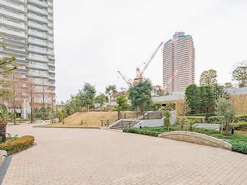 その他共用部　都市の四季をデザインコンセプトとしたシティガー