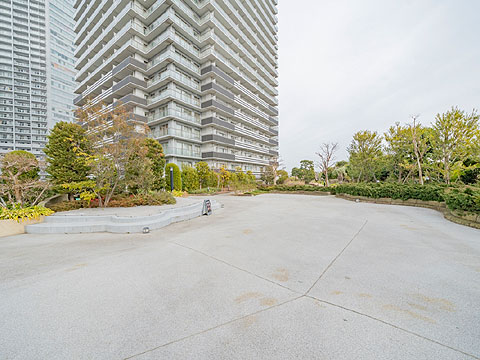 その他共用部　海とリゾートをテーマにデザインされたリゾートヒ