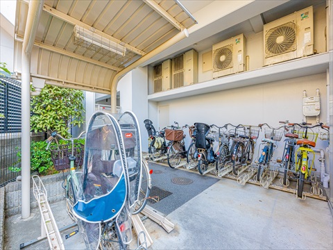 その他共用部　館銘板