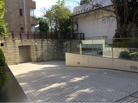 駐車場 駐車場アプローチ