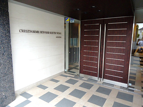 エントランス 正面エントランス