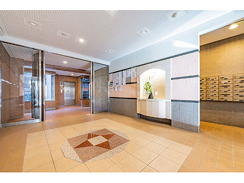 エントランス　エントランスホール