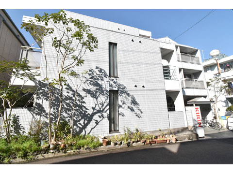 現地外観写真　プレール南青山２