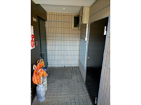 その他共用部 玄関前