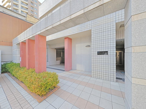 その他共用部　館銘板